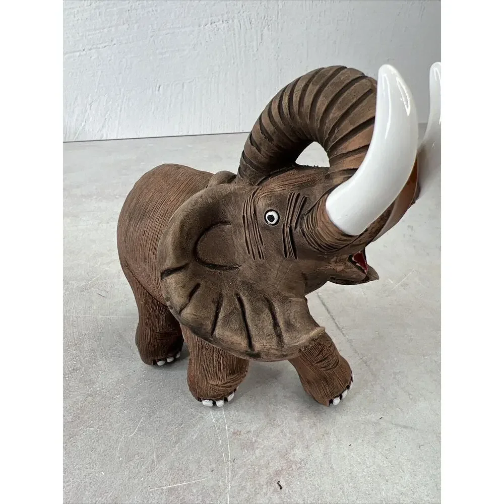 Casals Peru Hand Made Textured Detailed Elephant Figurine‎ 6”